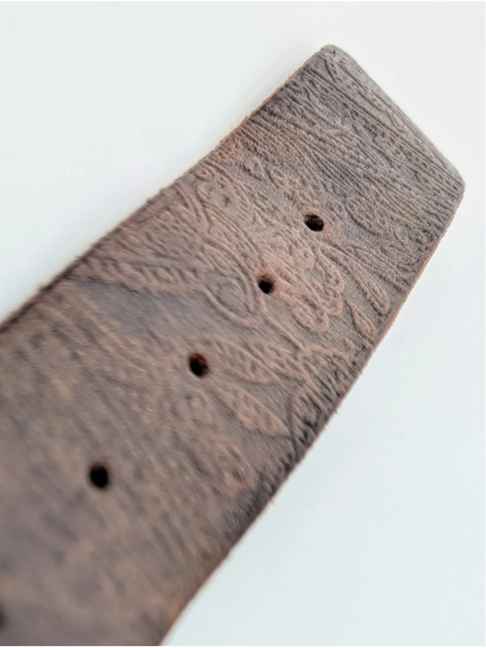 Fossil BT2918001 Brown Tooled Leather Belt Rhinestone Concho Buckle Boho Western